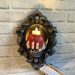 SPOOKY NIGHT Led Witch Hand With Apple Mirror